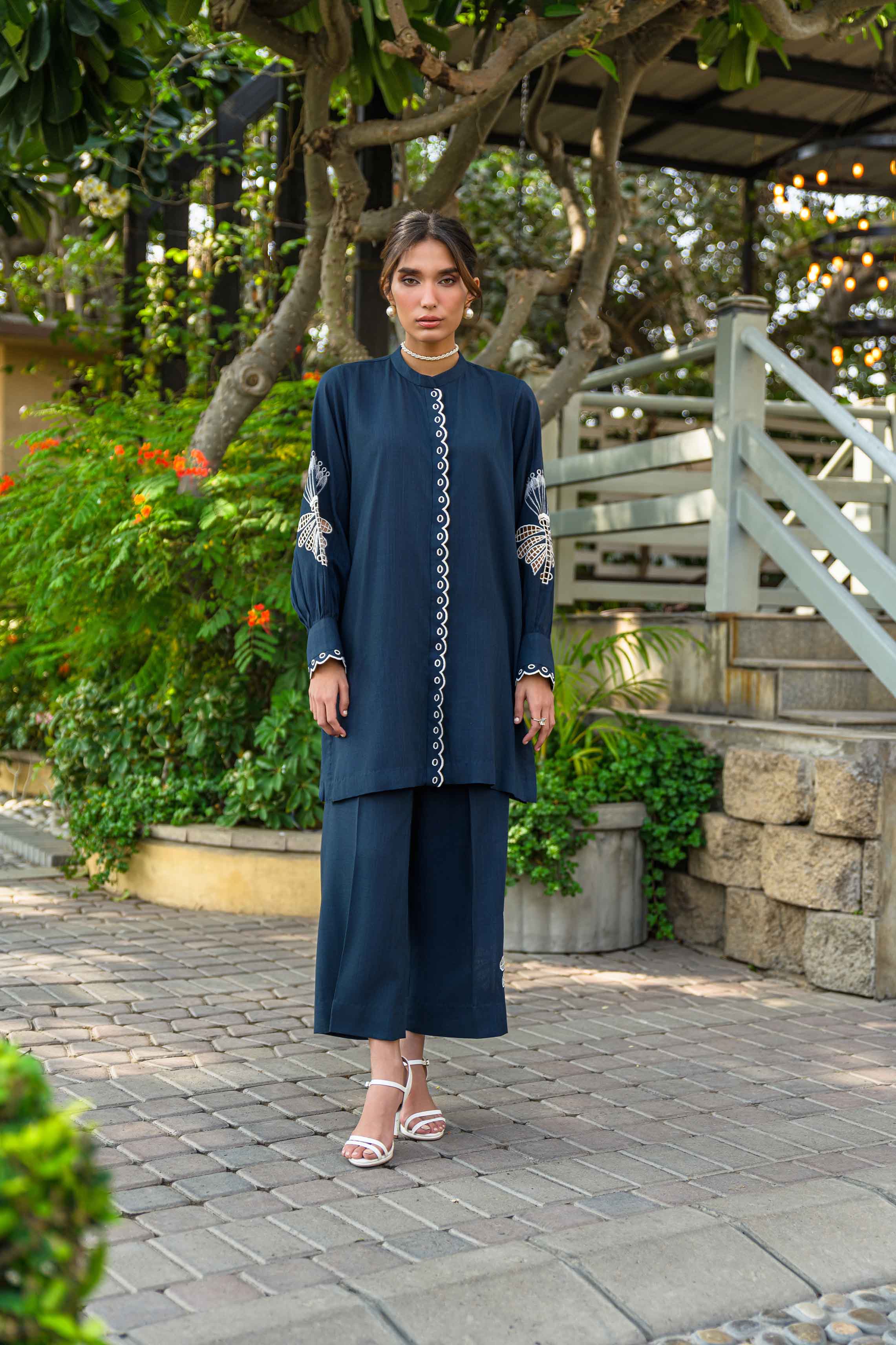 Winter Muse - Steal Grey