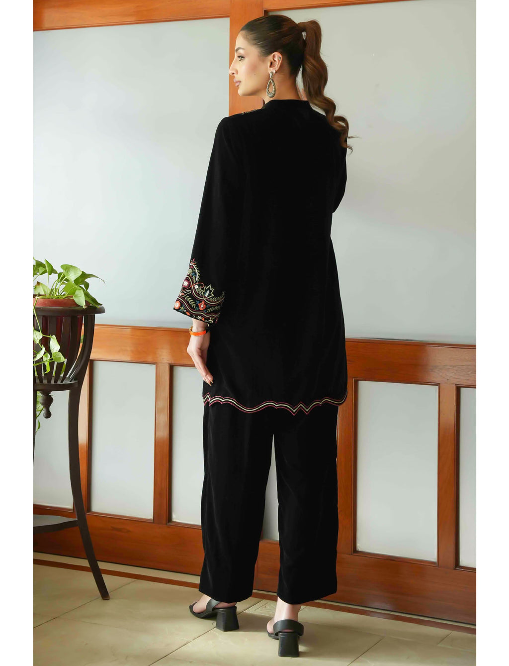 Black Stone Velvet Set