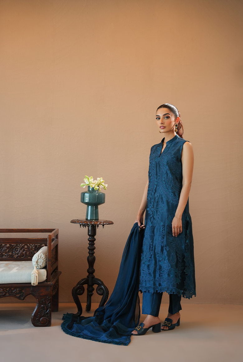 Inara Teal