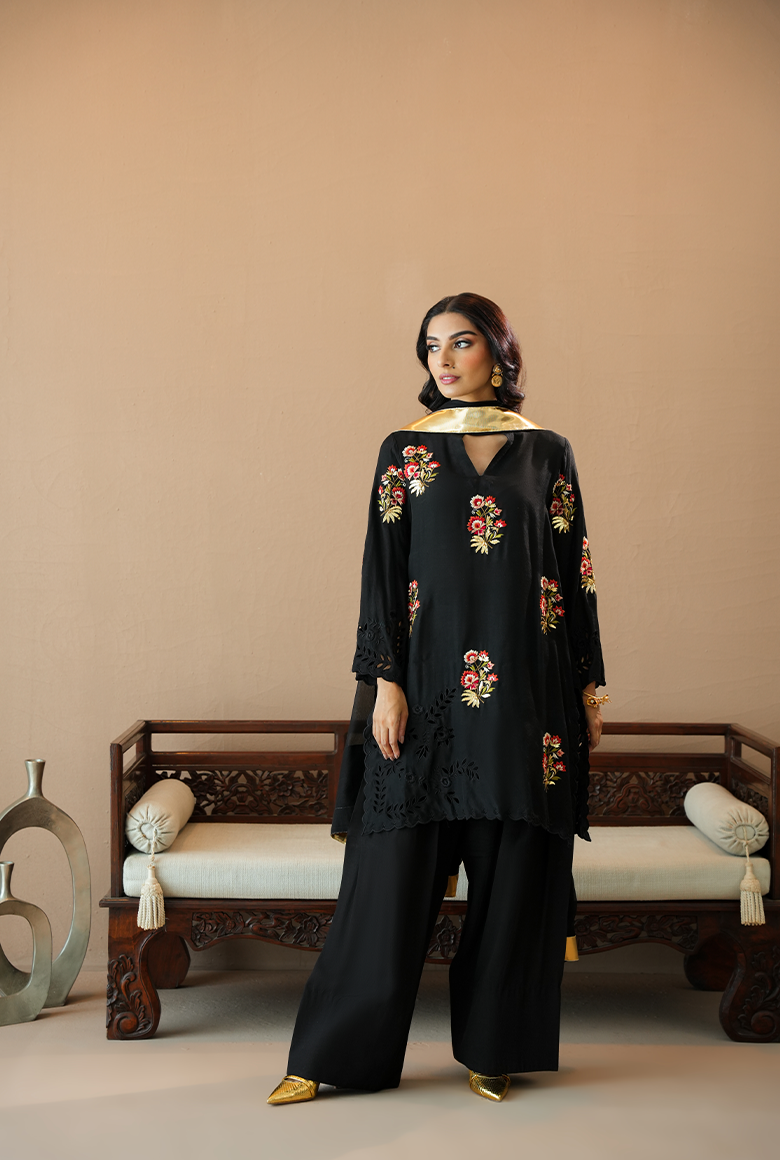 Inara Black