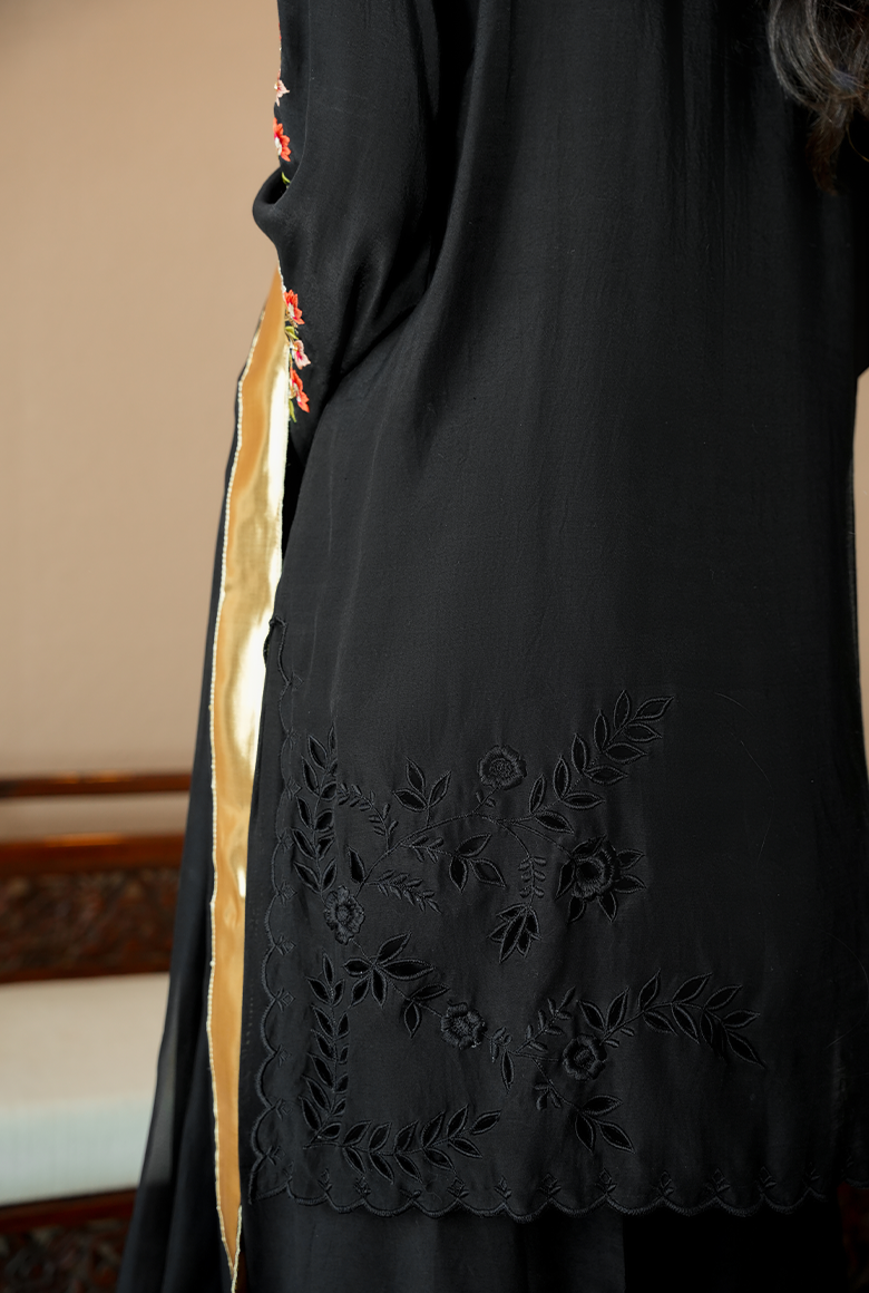Inara Black